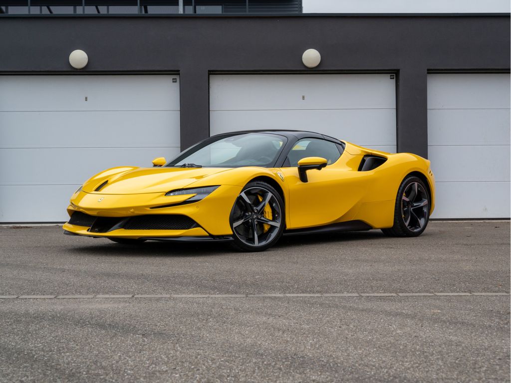 Ferrari SF90 2023