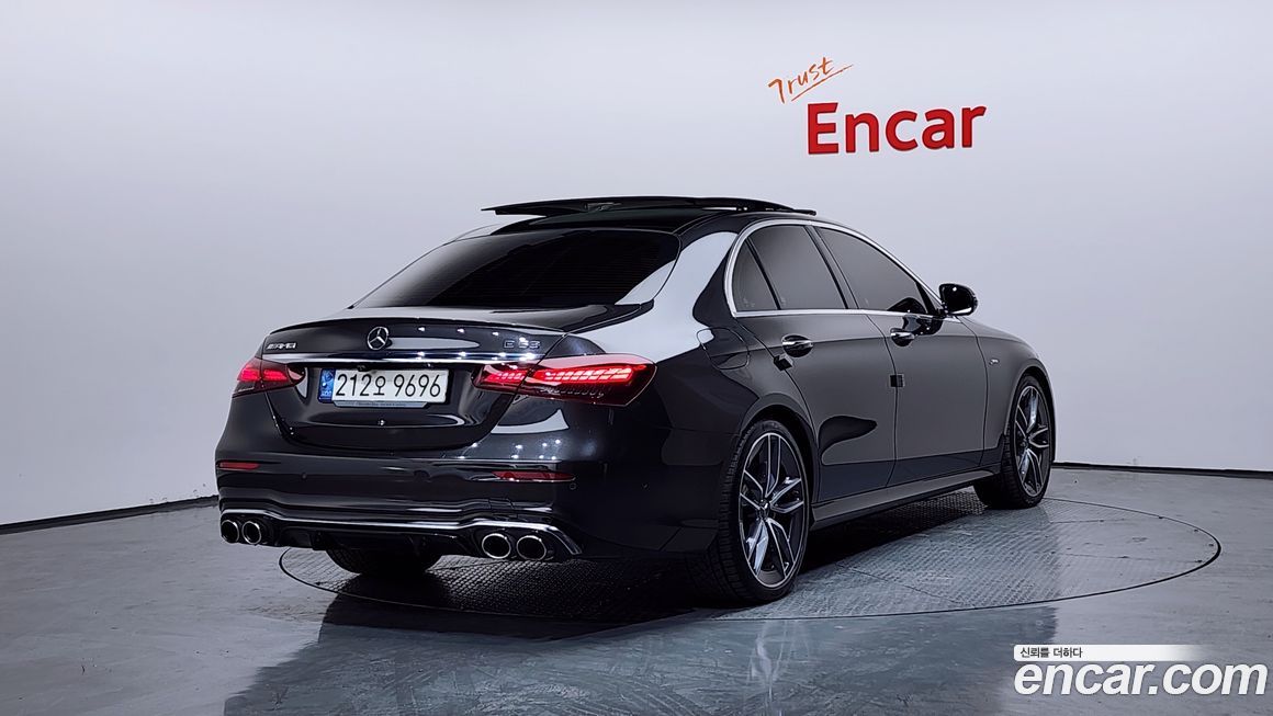 Mercedes-Benz E-Class 2021