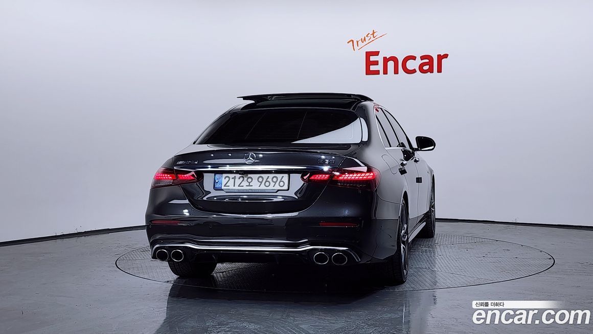 Mercedes-Benz E-Class 2021