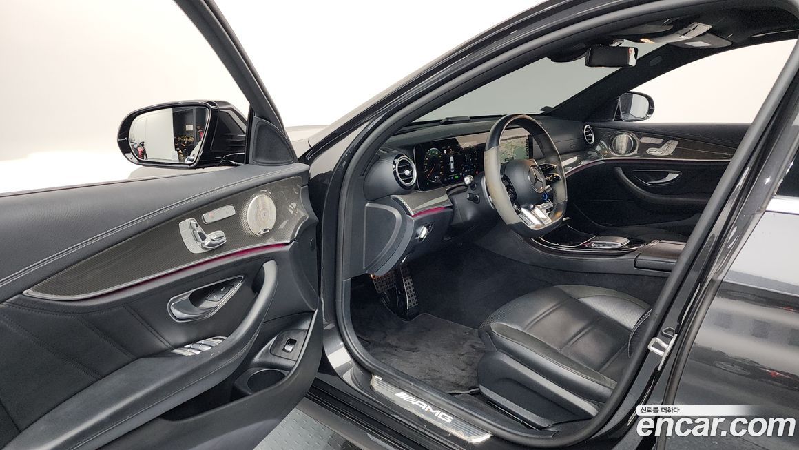 Mercedes-Benz E-Class 2021