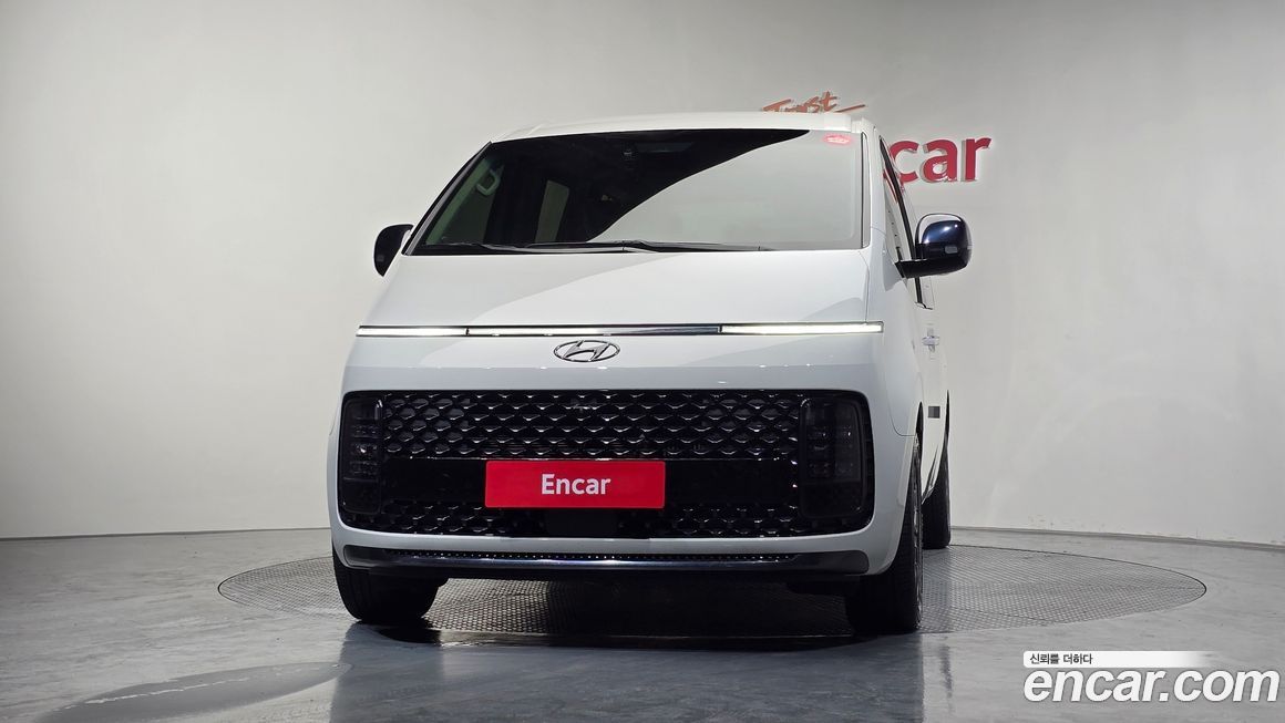 Hyundai Staria 2023