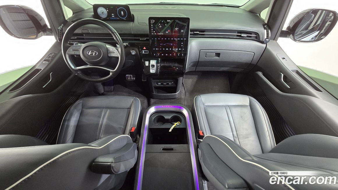 Hyundai Staria 2023