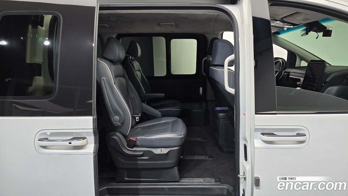 Hyundai Staria 2023