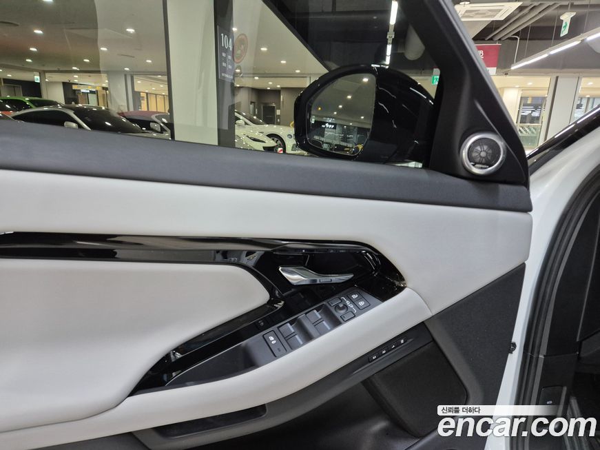 Land Rover Range Rover Evoque 2025