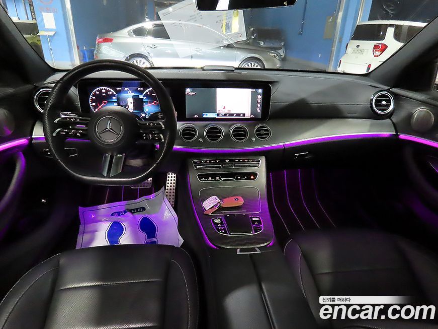 Mercedes-Benz E-Class 2022