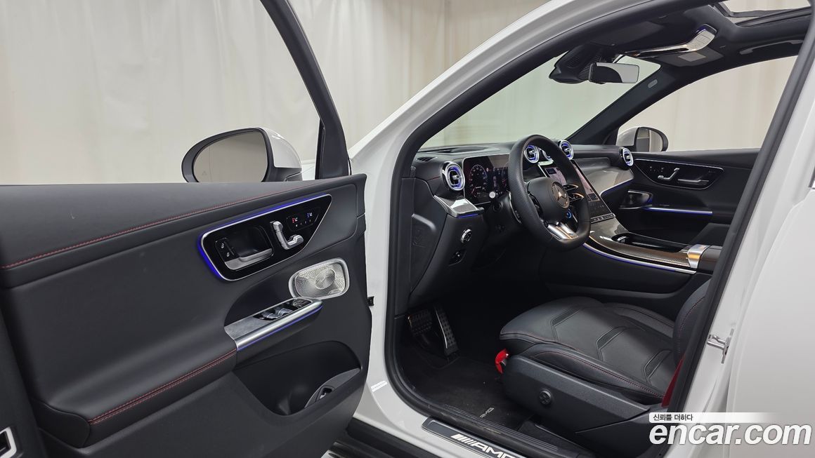 Mercedes-Benz GLC-Class 2025