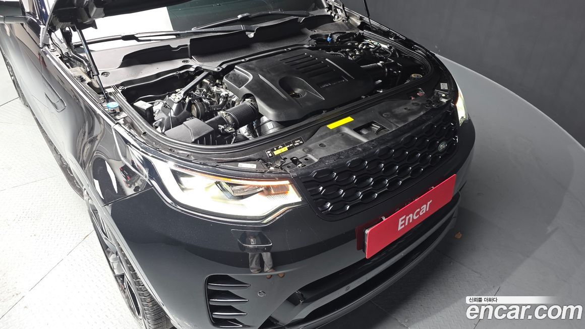 Land Rover Discovery 2024