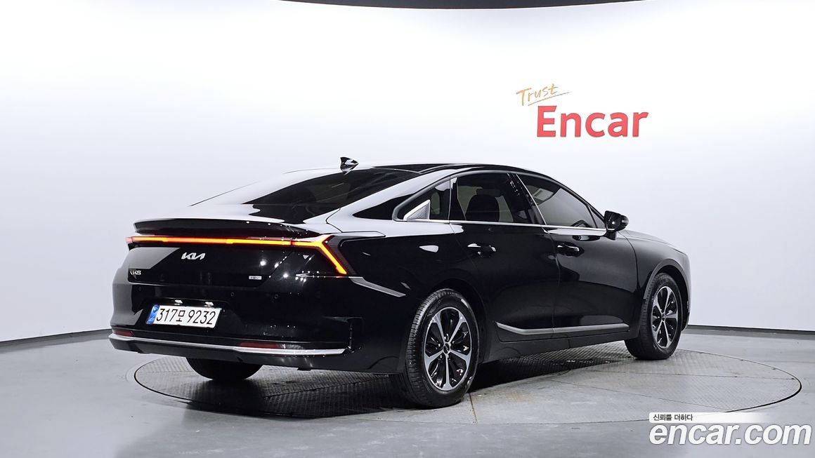 Kia K8 2025