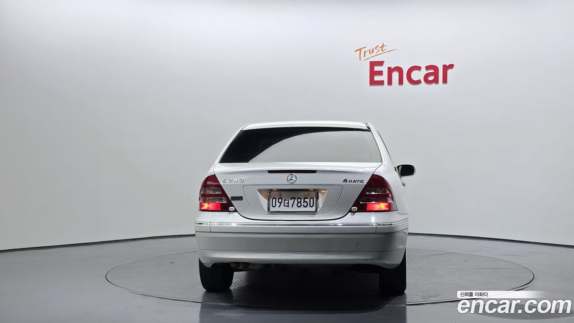 Mercedes-Benz C-Class 2004