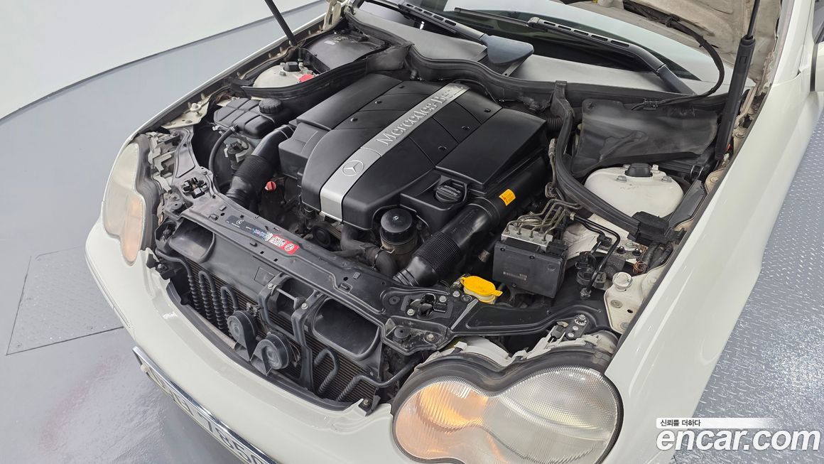 Mercedes-Benz C-Class 2004