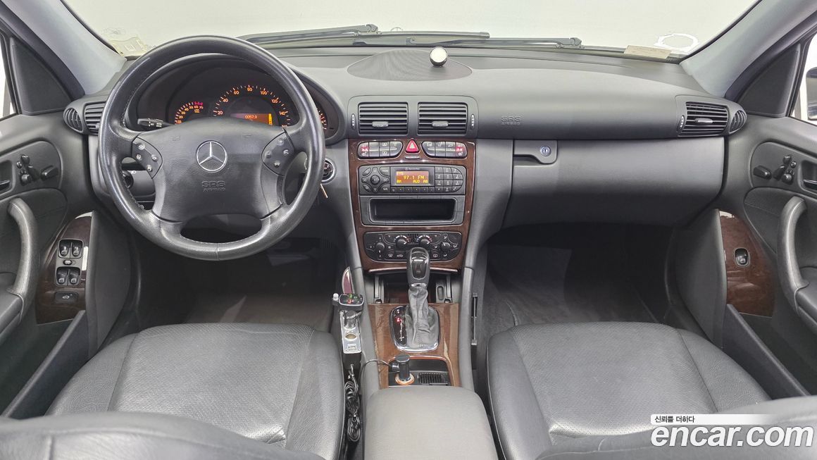 Mercedes-Benz C-Class 2004