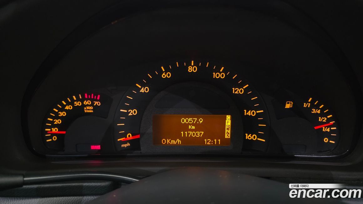 Mercedes-Benz C-Class 2004