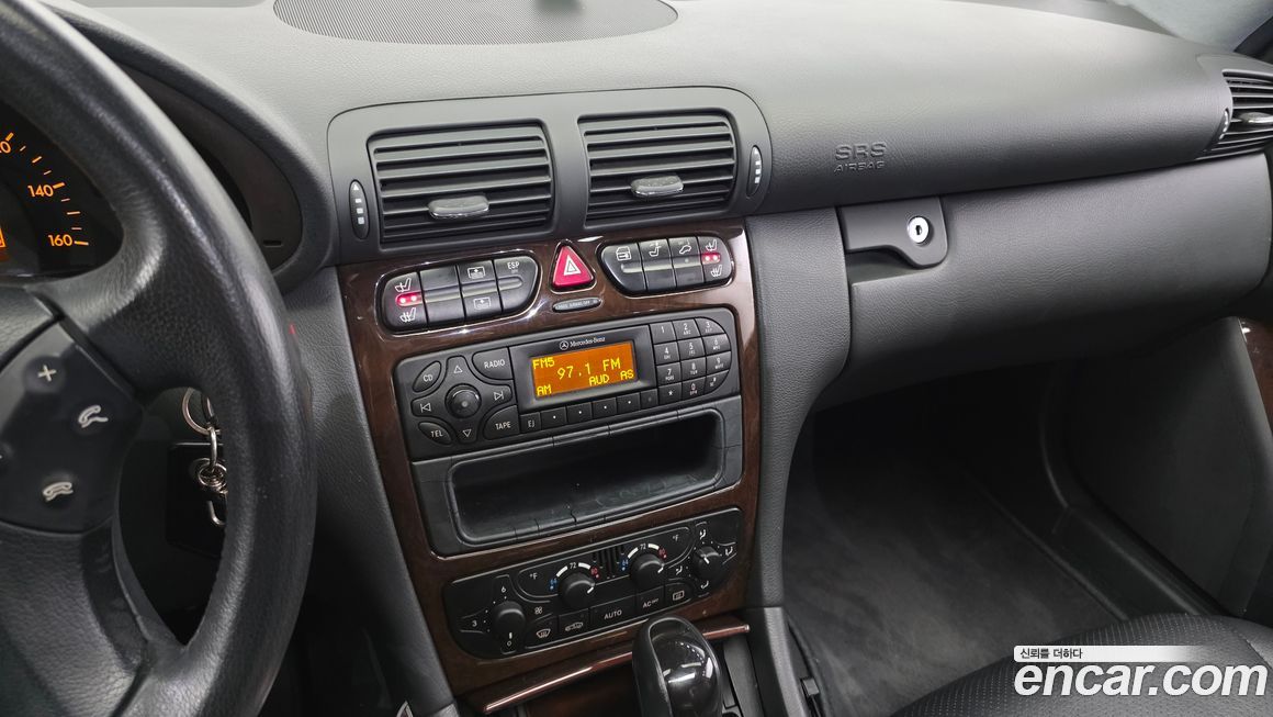 Mercedes-Benz C-Class 2004