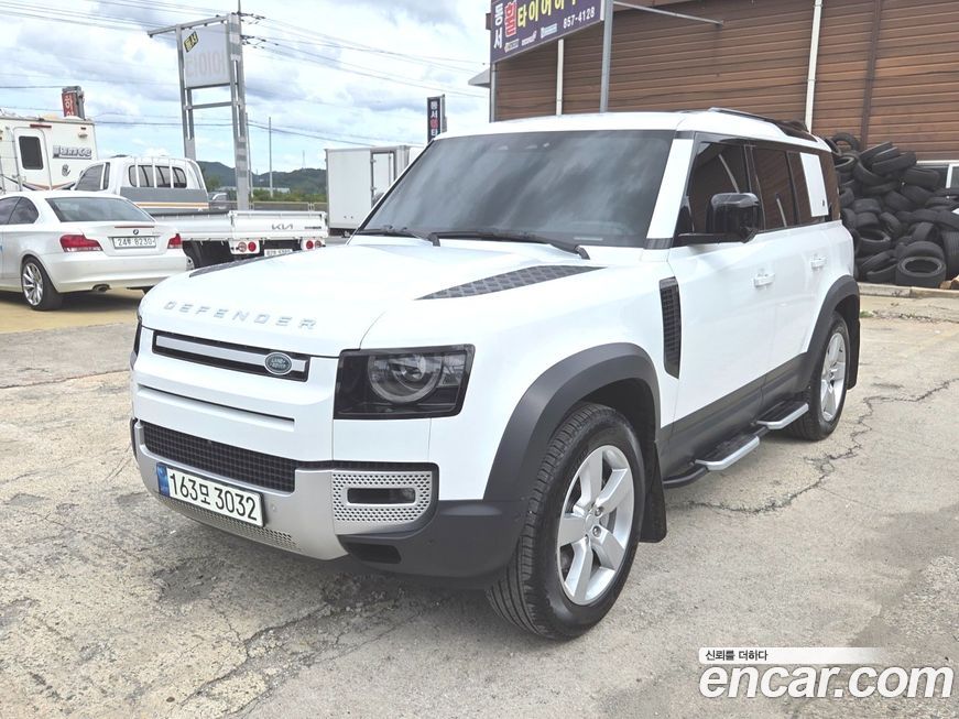 Land Rover Defender 2022