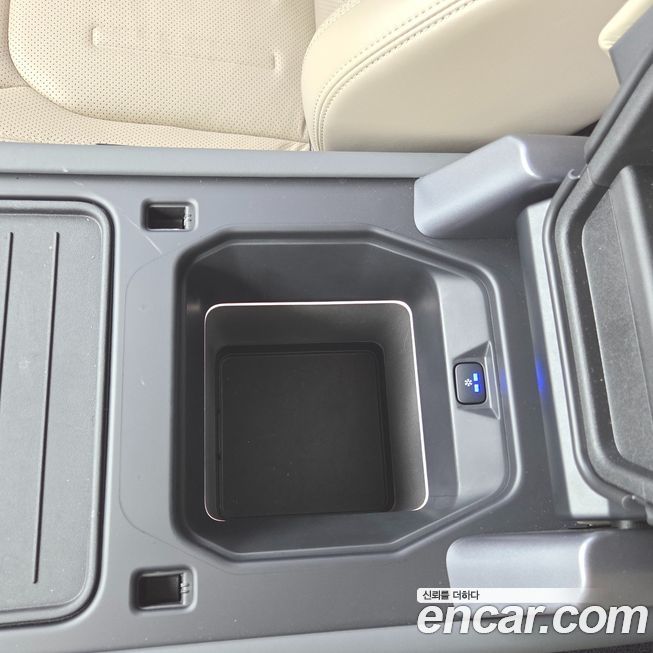 Land Rover Defender 2022