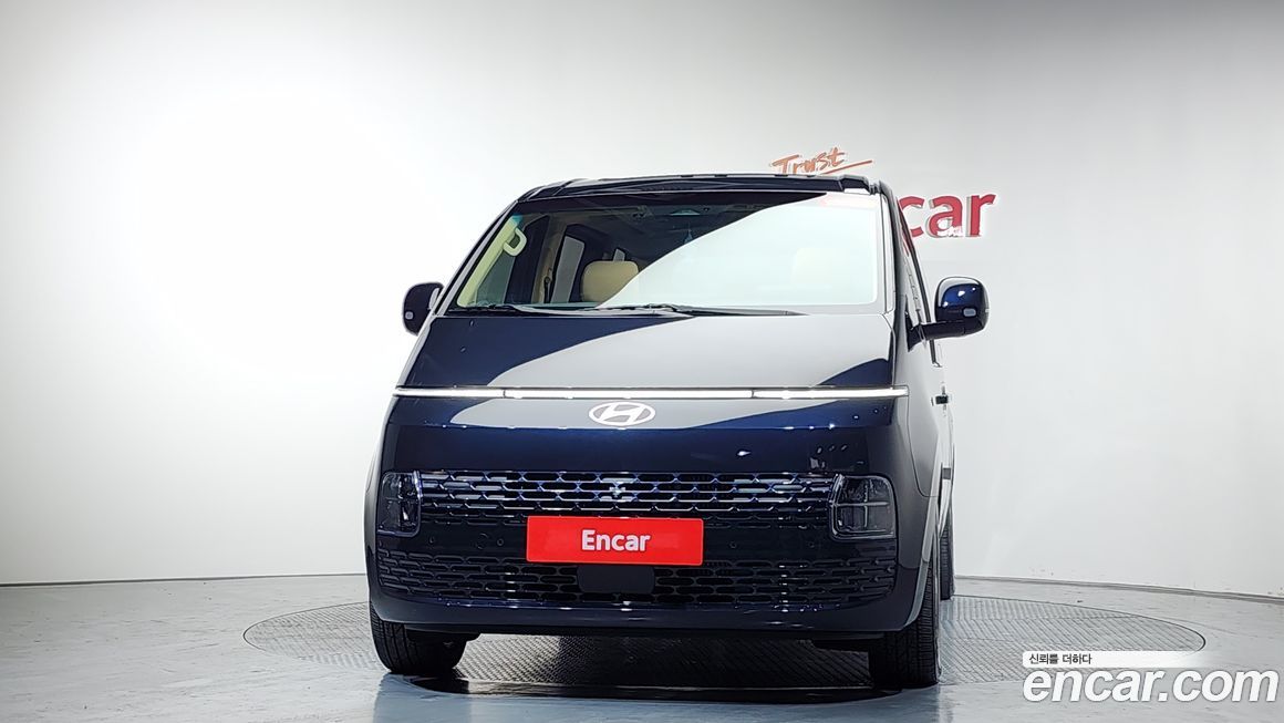 Hyundai Staria 2025