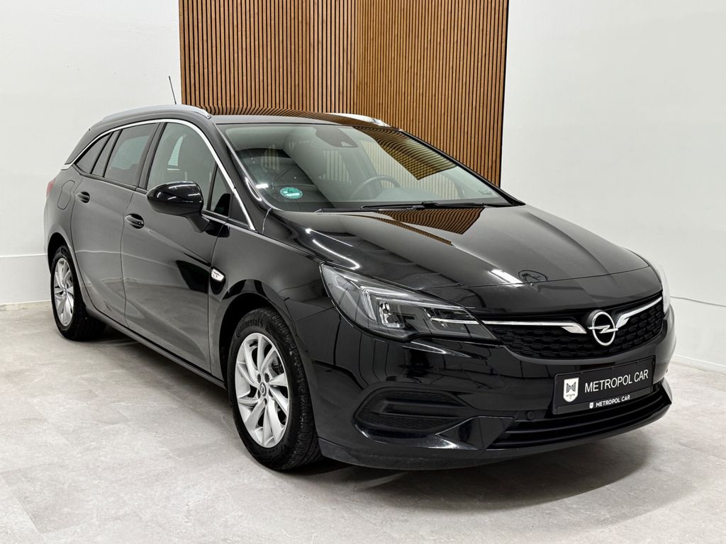 Opel Astra 2022