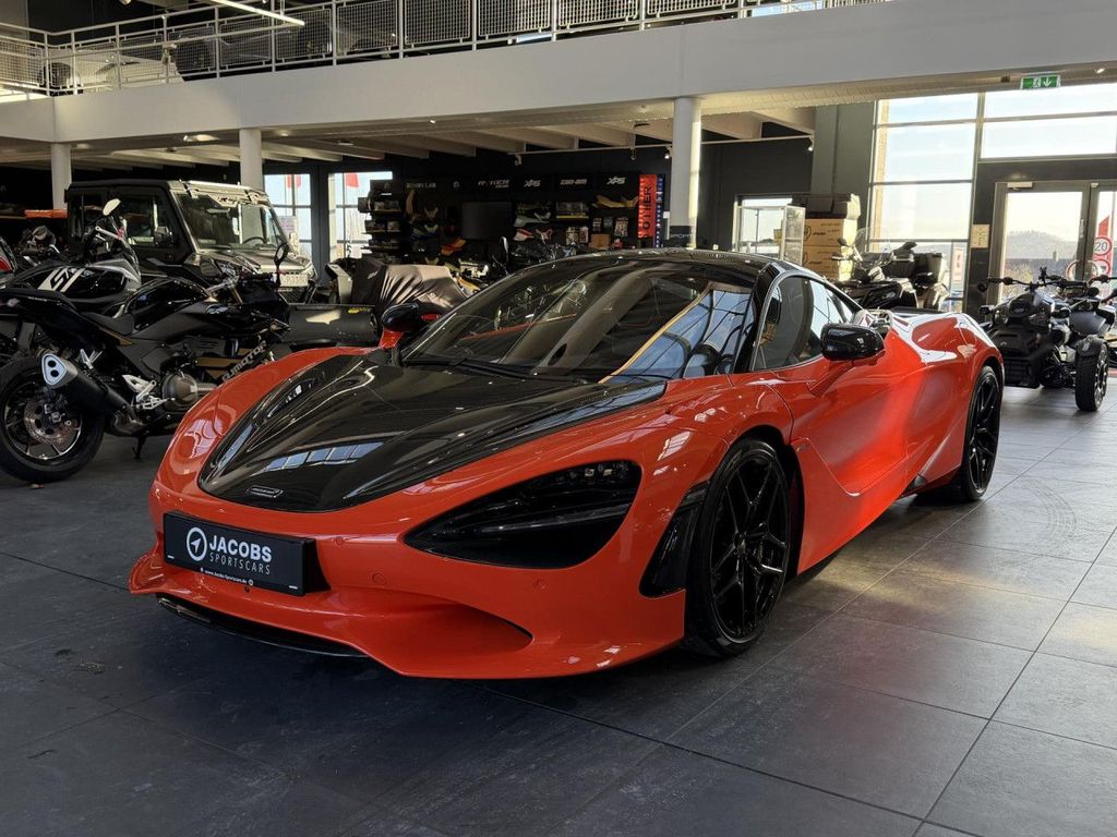 McLaren 750S 2024