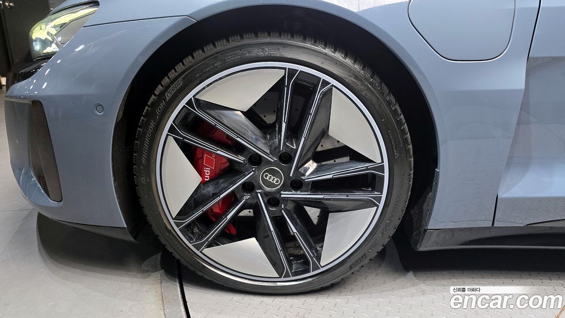 Audi RS e-tron GT 2022