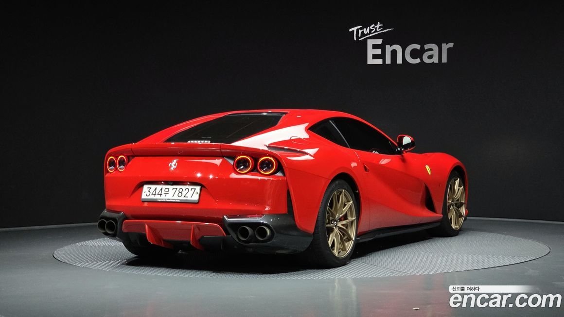 Ferrari 812 2019