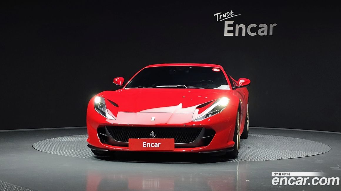 Ferrari 812 2019