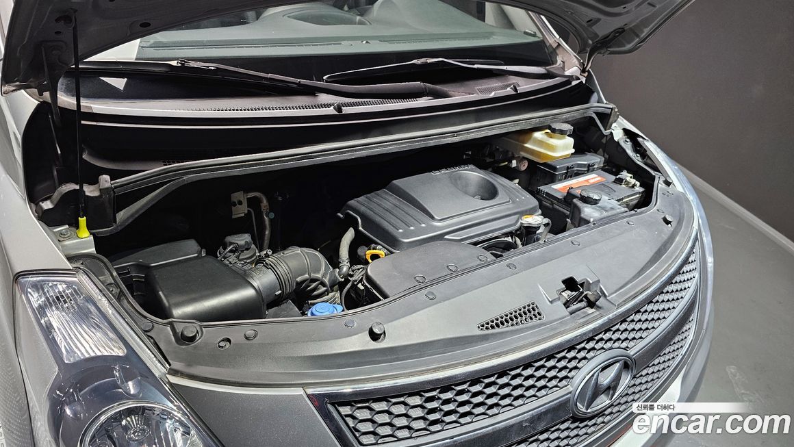 Hyundai Starex 2016