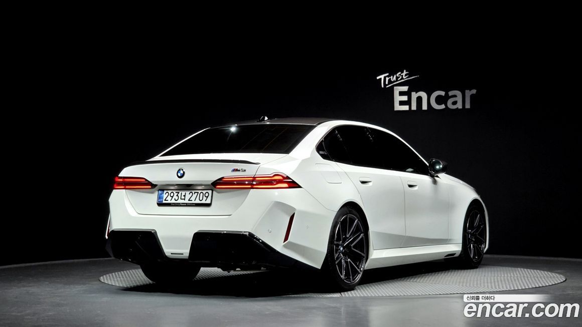 BMW M5 2025