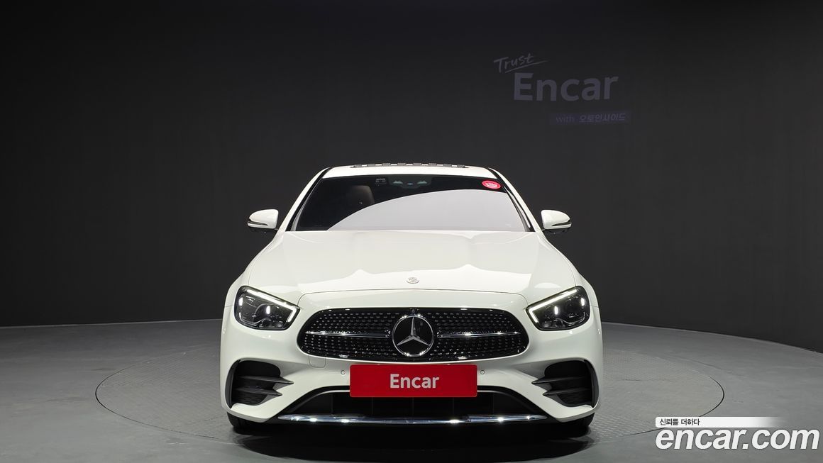 Mercedes-Benz E-Class 2023