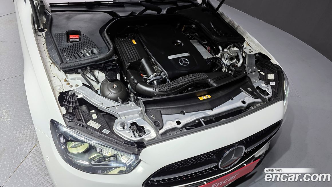 Mercedes-Benz E-Class 2023