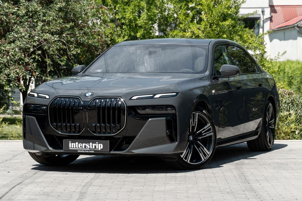 BMW 740 2025