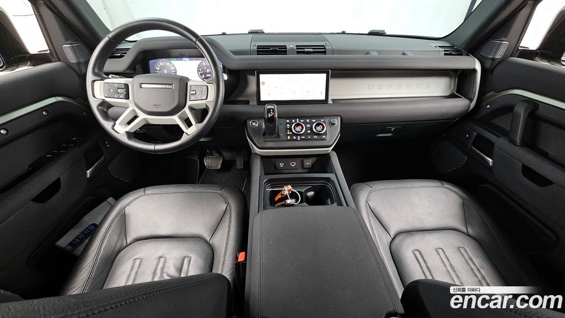 Land Rover Defender 2022