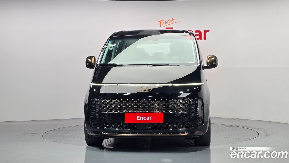 Hyundai Staria 2025