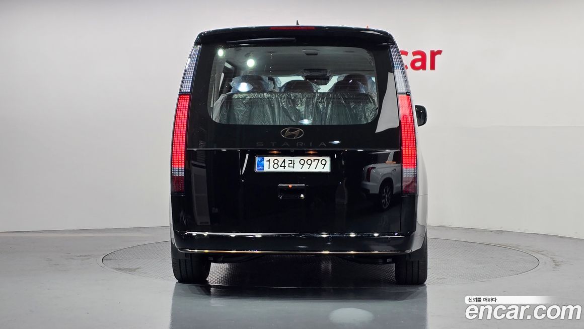 Hyundai Staria 2025
