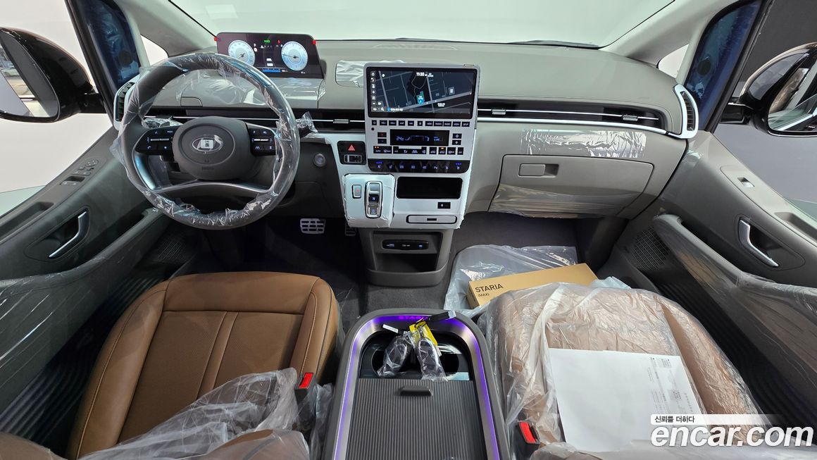 Hyundai Staria 2025