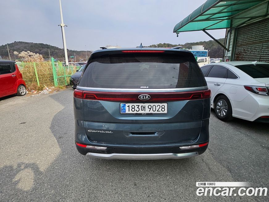 Kia Canival 2021