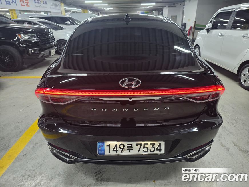 Hyundai Grandeur 2021
