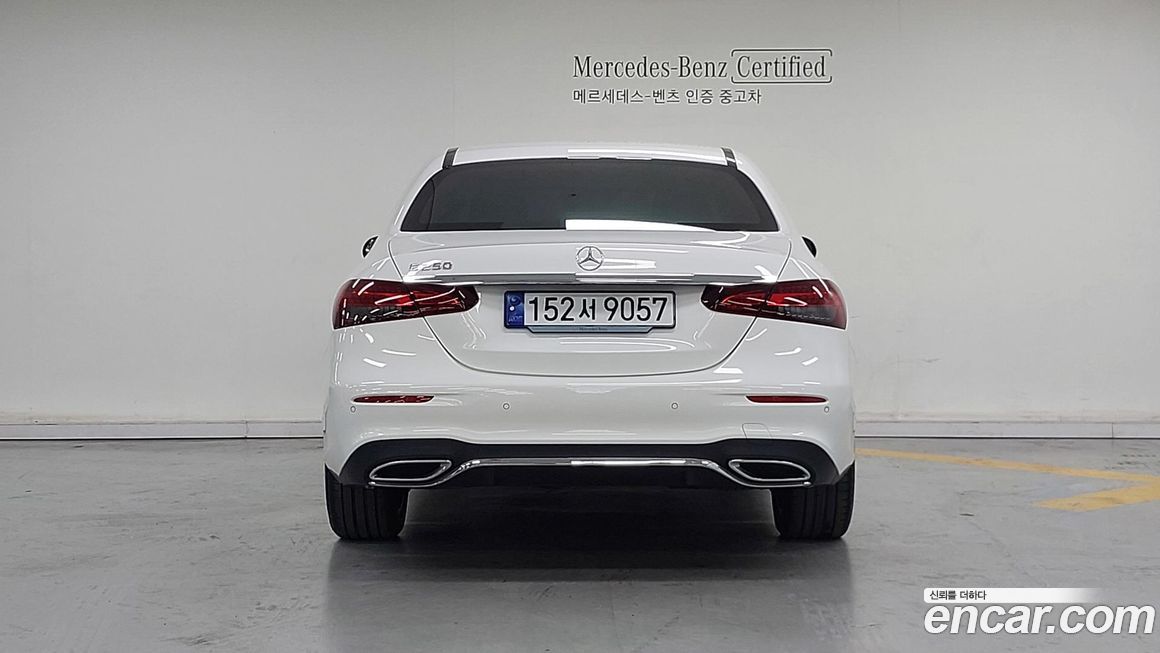 Mercedes-Benz E-Class 2023