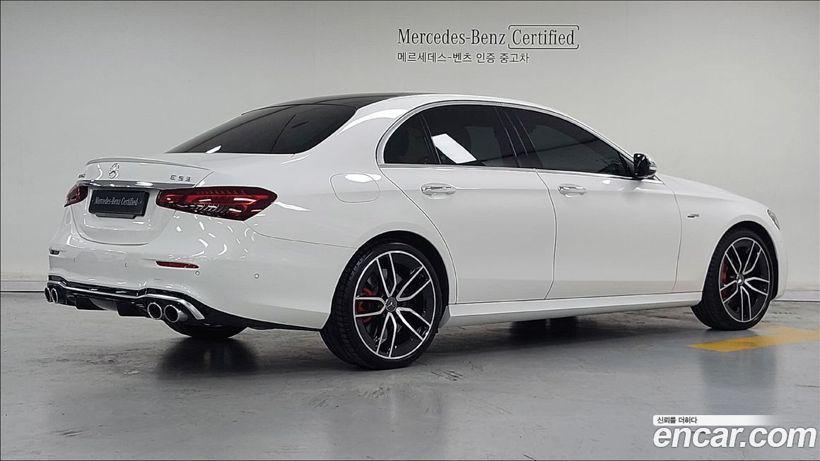 Mercedes-Benz E-Class 2021