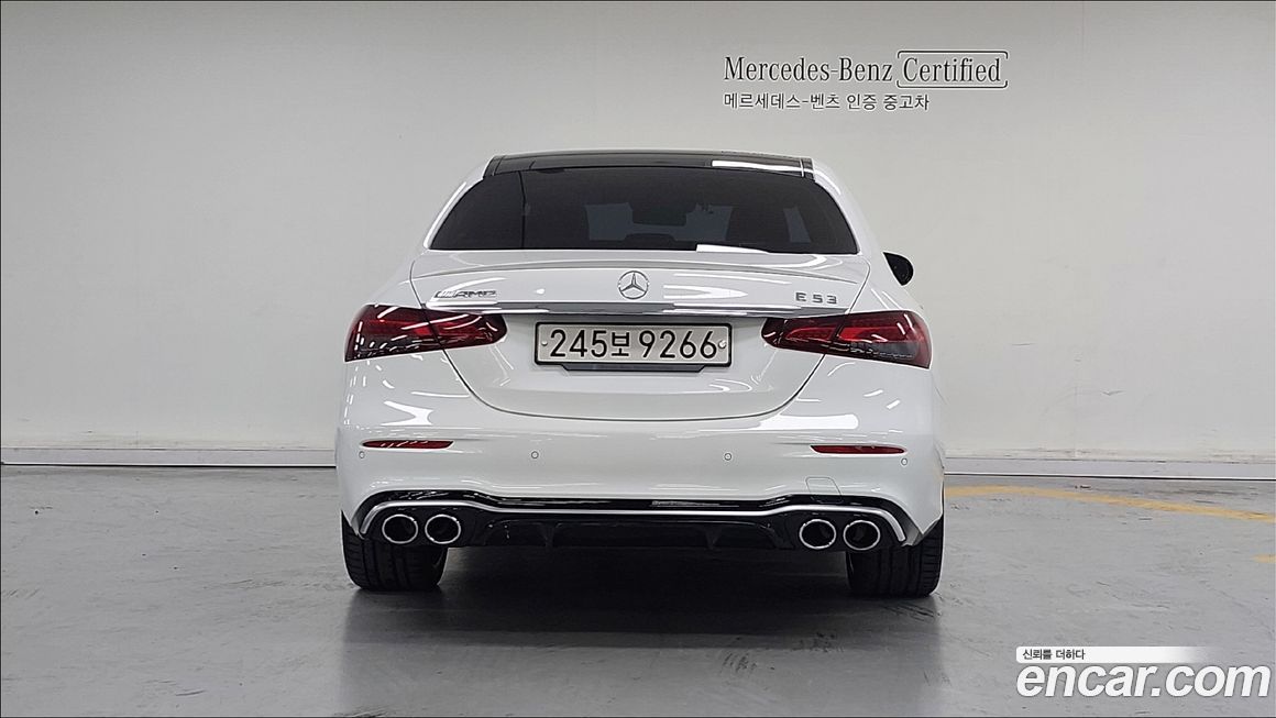 Mercedes-Benz E-Class 2021