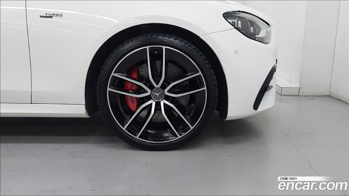 Mercedes-Benz E-Class 2021