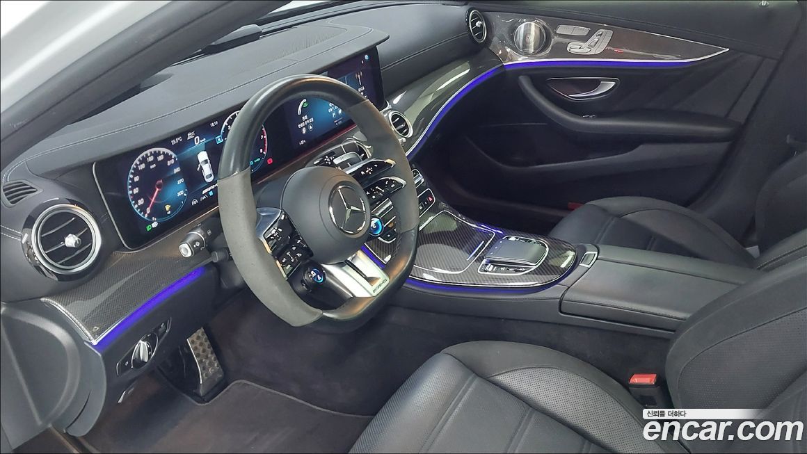 Mercedes-Benz E-Class 2021