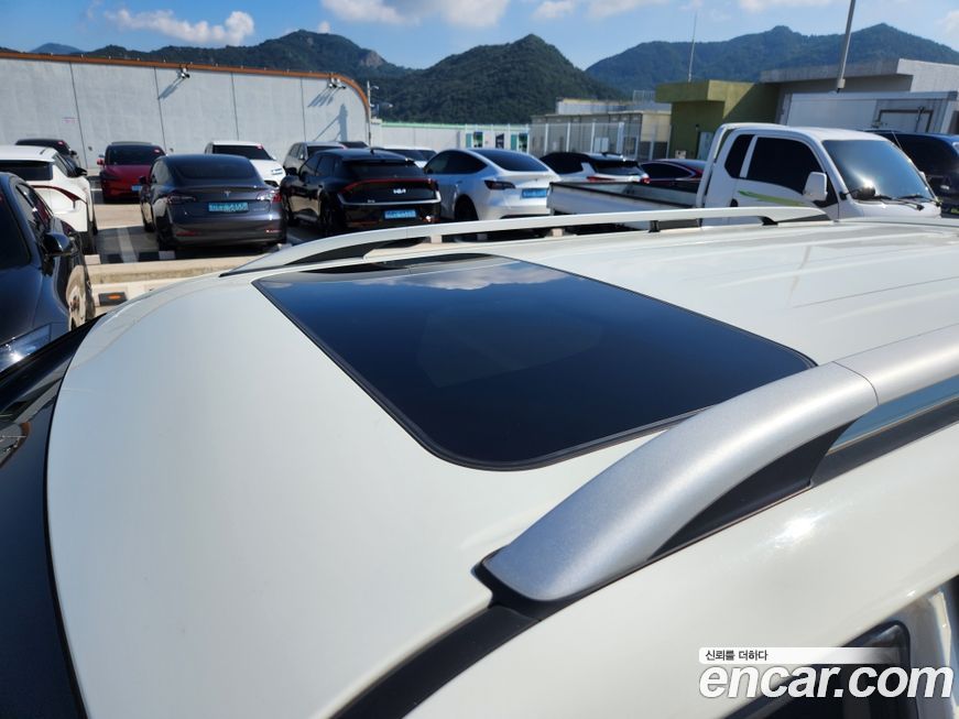 KG_Mobility_Ssangyong TIBOLI 2017