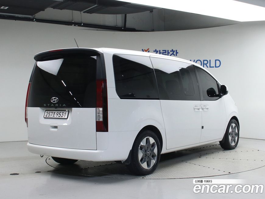 Hyundai Staria 2022