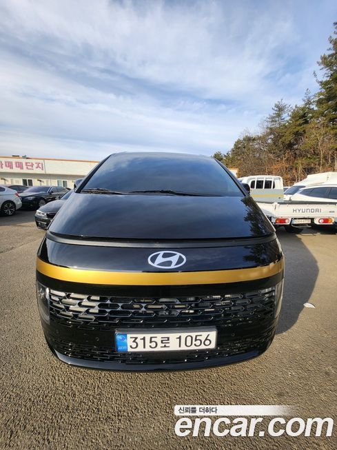 Hyundai Staria 2025