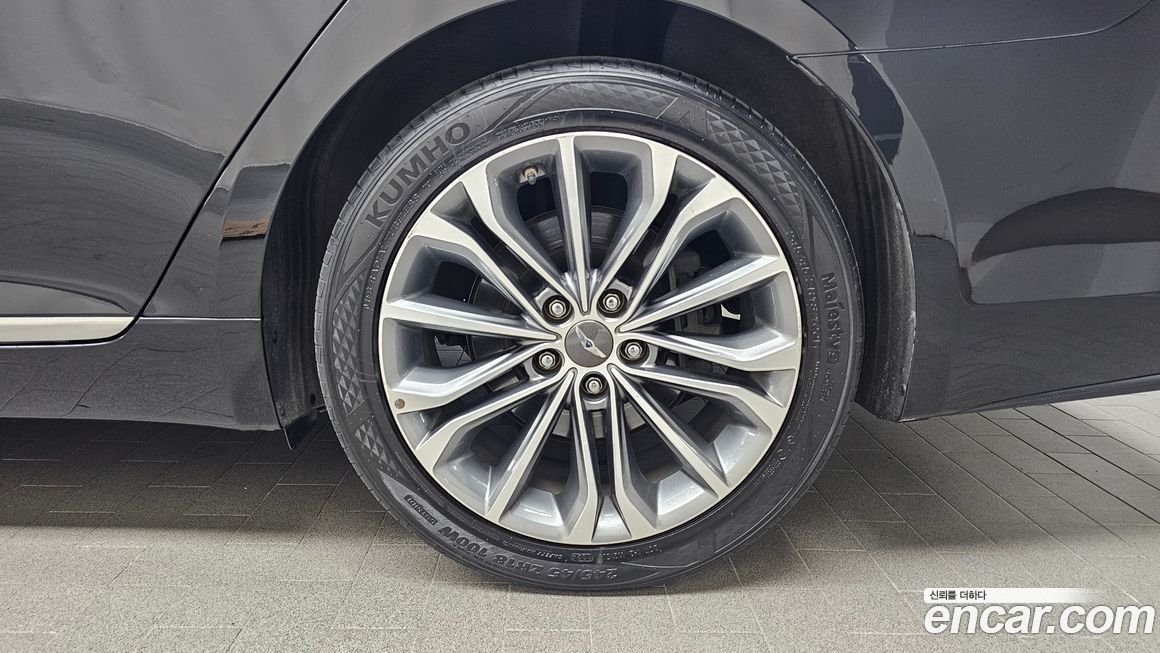 Hyundai Genesis 2016