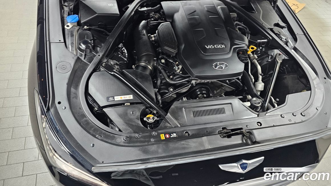 Hyundai Genesis 2016