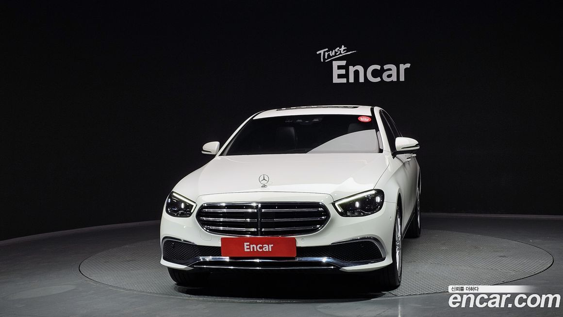 Mercedes-Benz E-Class 2022