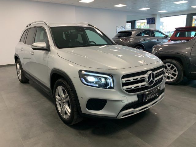 Mercedes-Benz GLB 180 2021