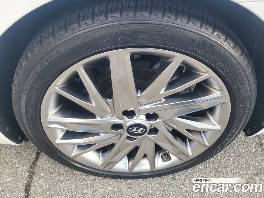 Hyundai Grandeur 2021