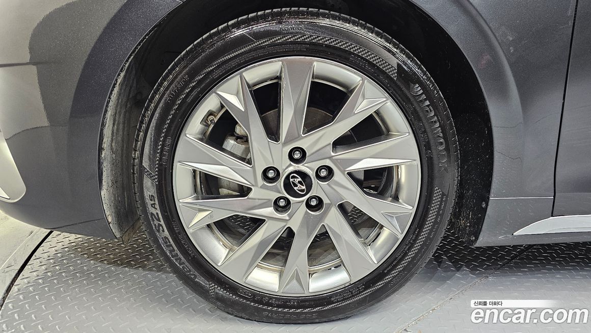 Hyundai Grandeur 2021